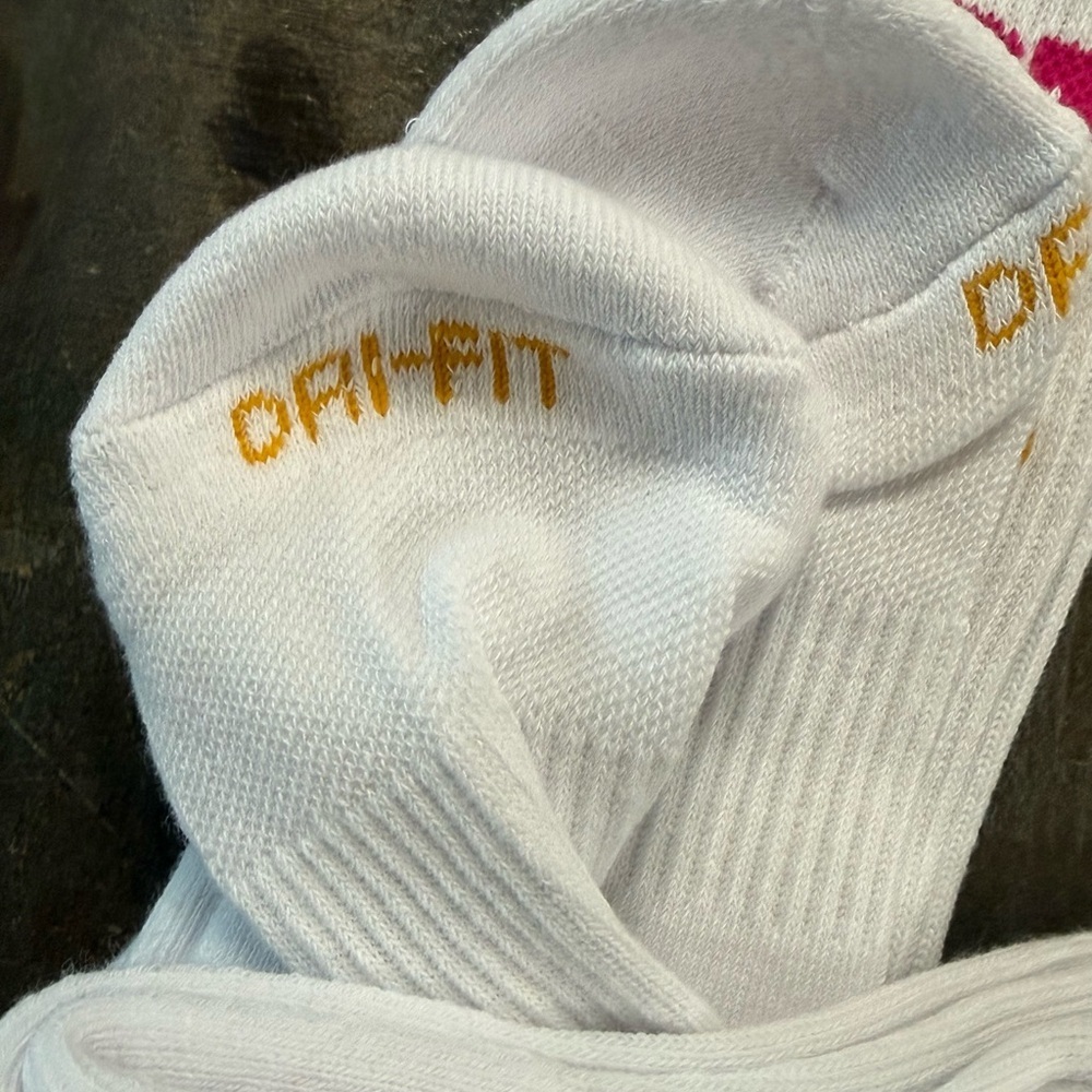 Nike Just Do It Dri-Fit Crew Socks White and Pink Flower NWOT - Picture 3 of 4
